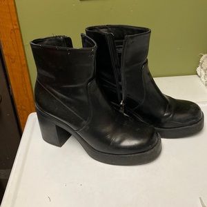 Steve Madden Tornado Bootie Black